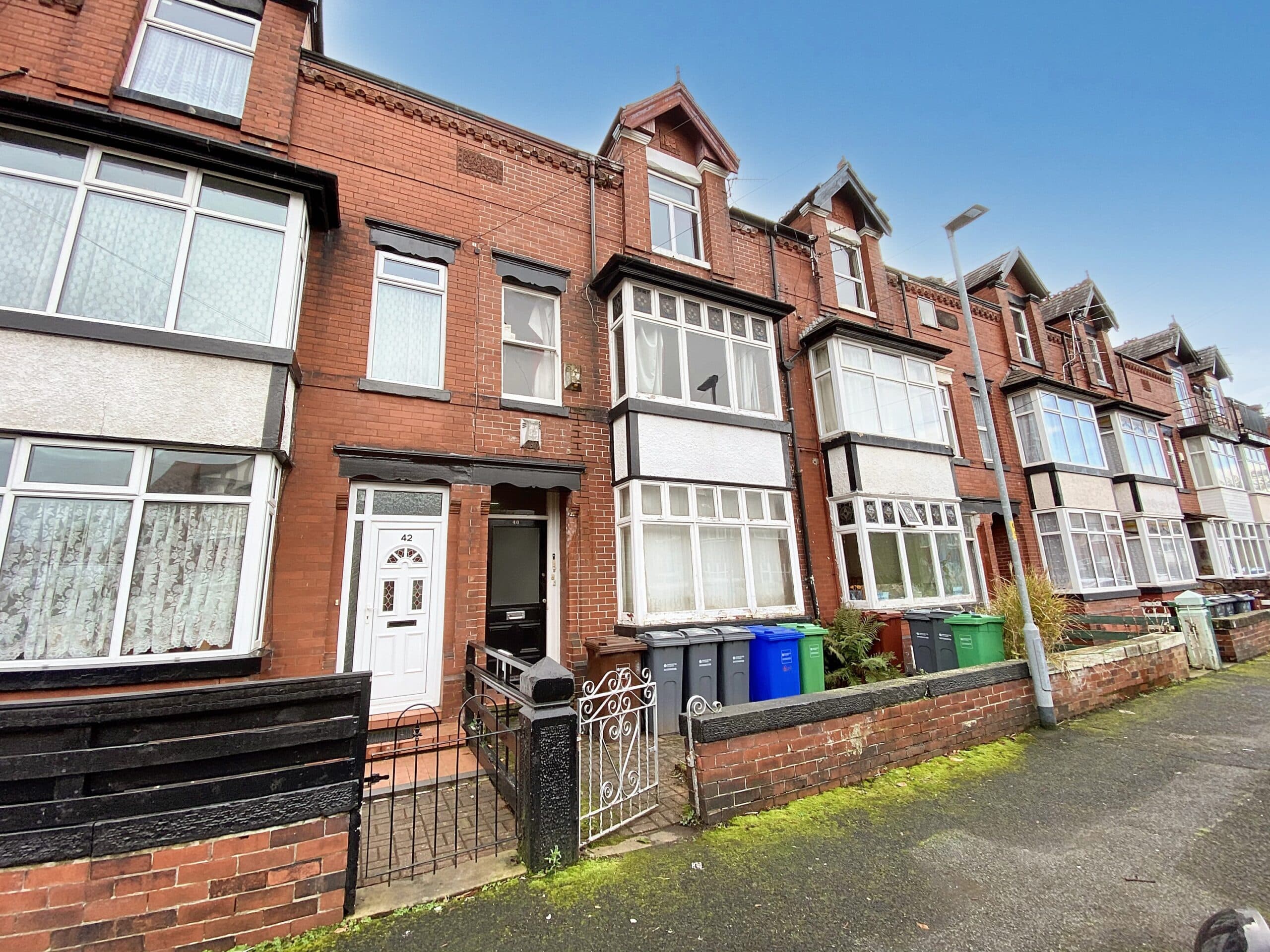 Milton Grove, 40 Milton Grove, M16