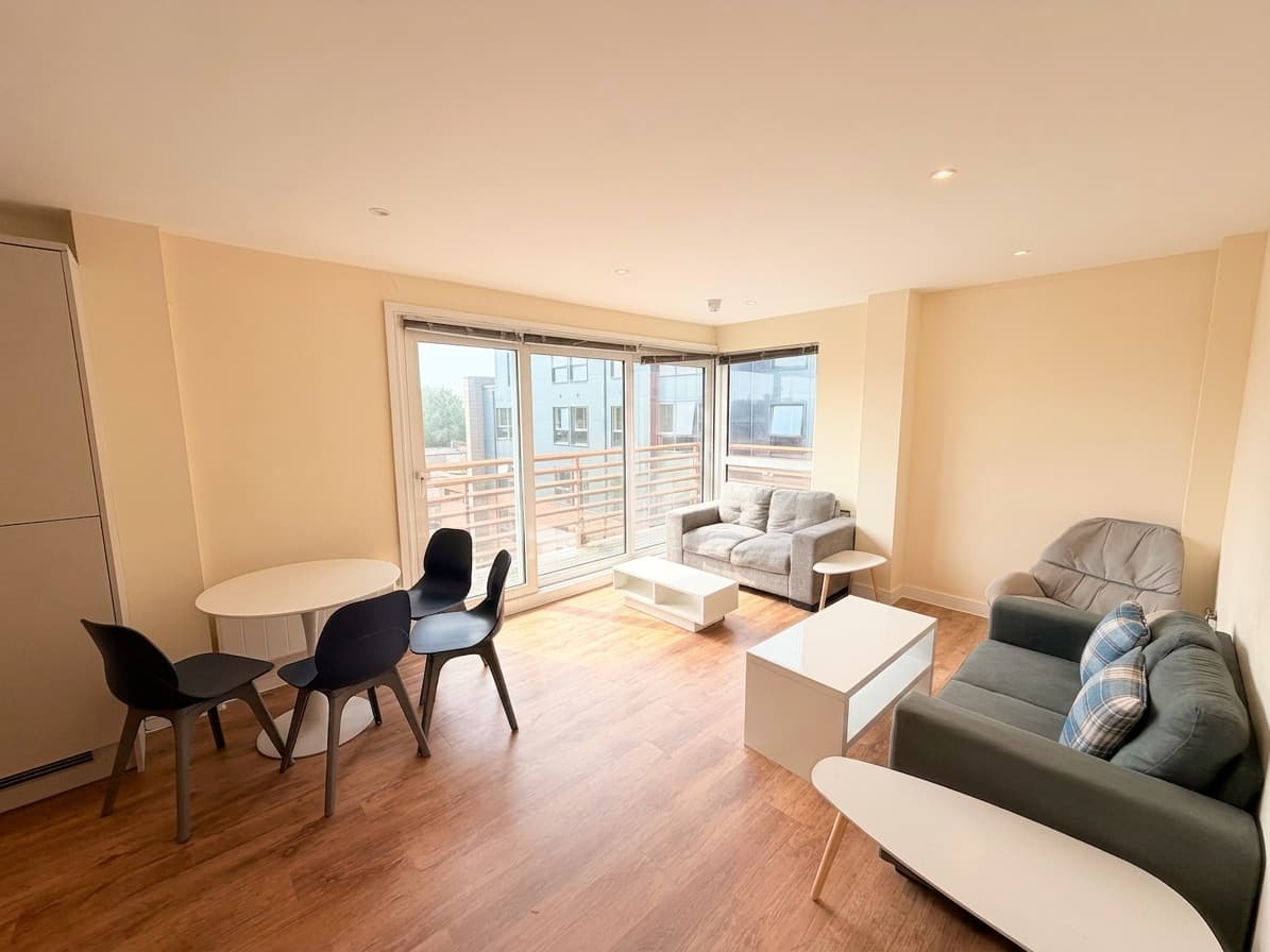 Rusholme Place, Devell House, M14