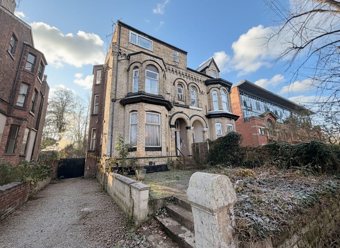 Range Road, Manchester, M16