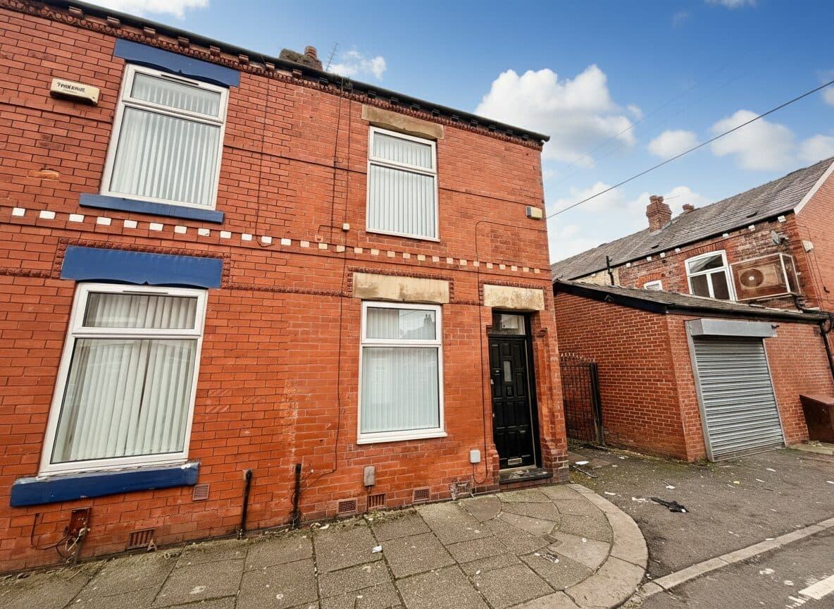Fir Street, Eccles, M30