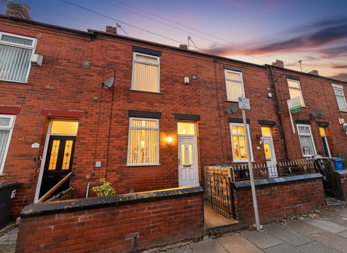 Shaftesbury Road, Swinton, M27