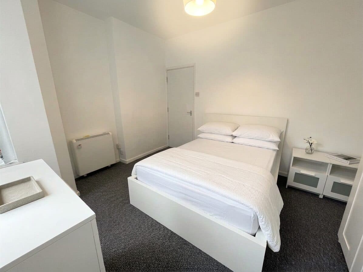 Eccles Old Road, Salford, M6