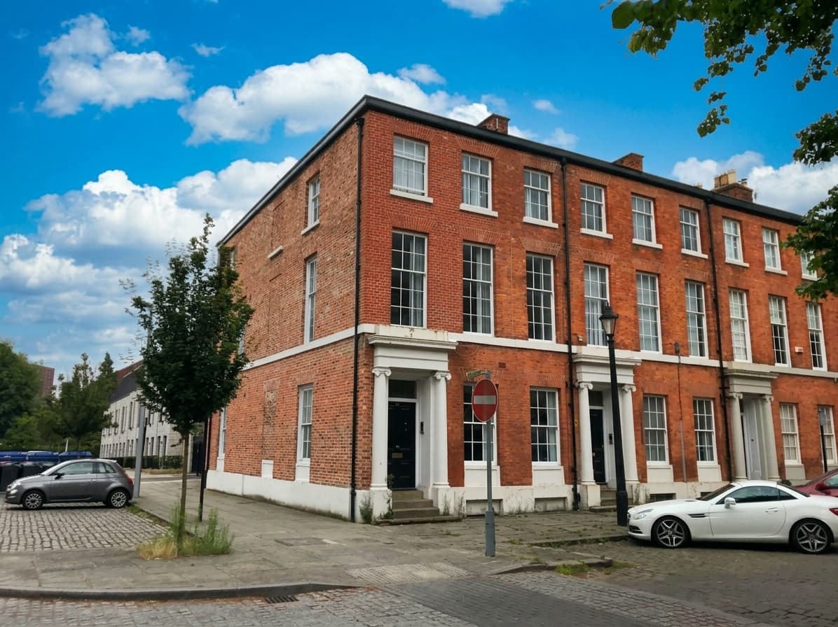 Encombe Place, Salford, M3