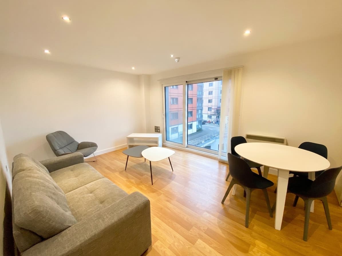 Rusholme Place, Devell House, M14