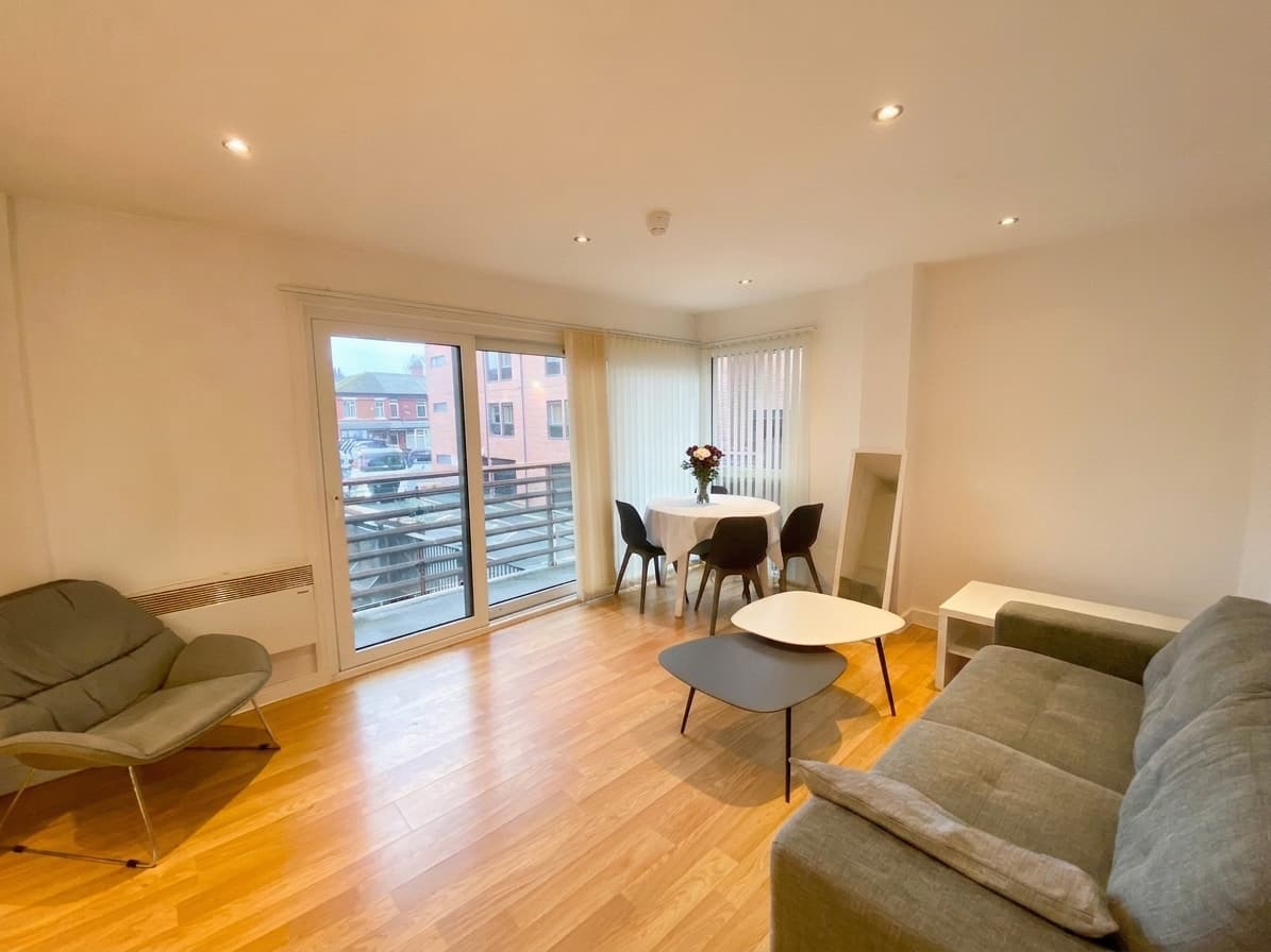 Rusholme Place, Devell House, M14
