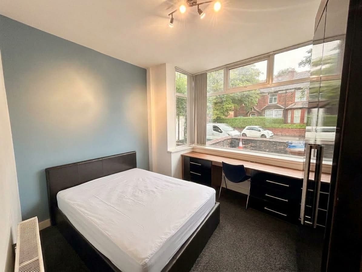 Lower Broughton Road, Salford, M7