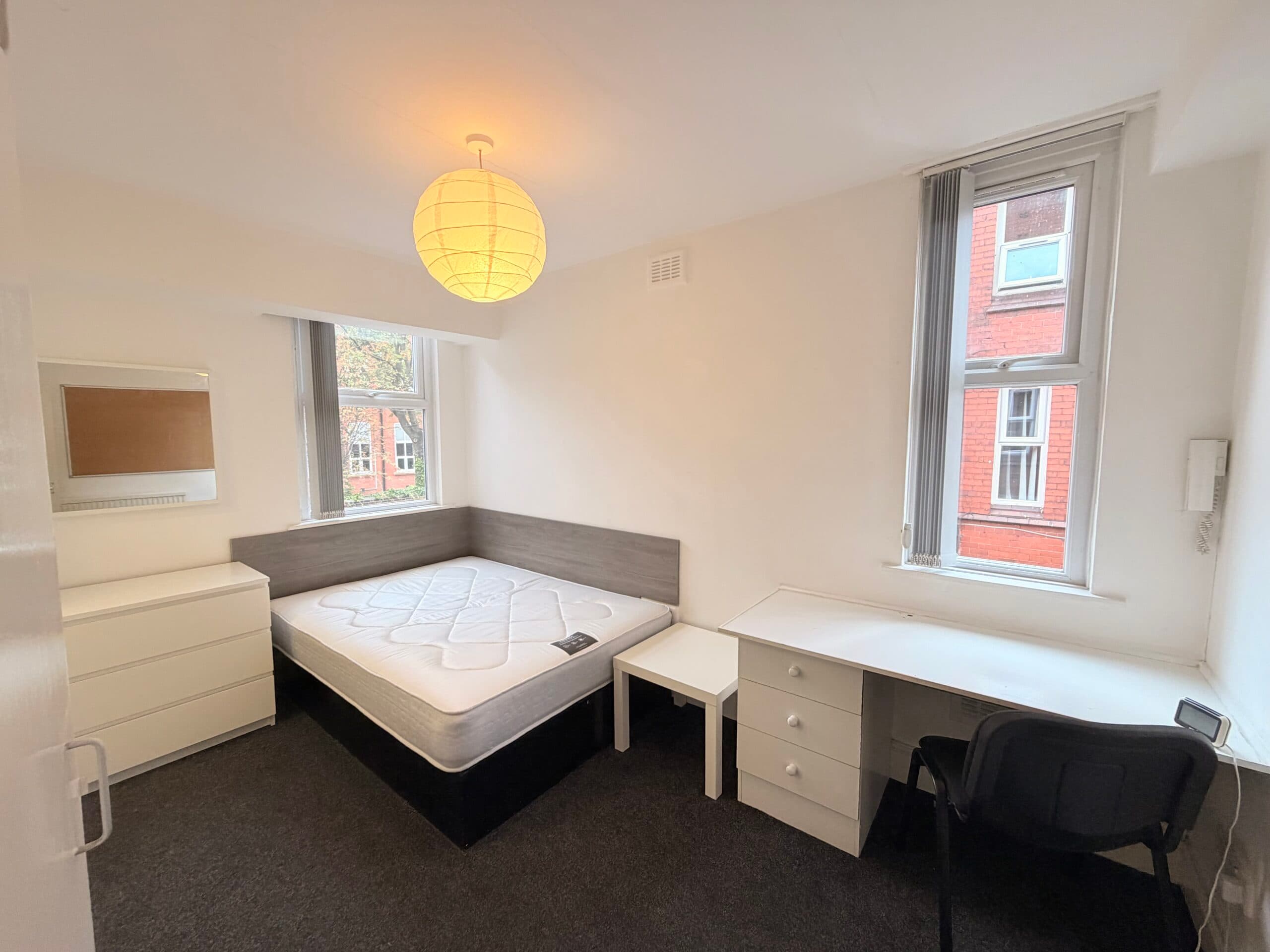 16 Eccles Old Road, Salford, M6